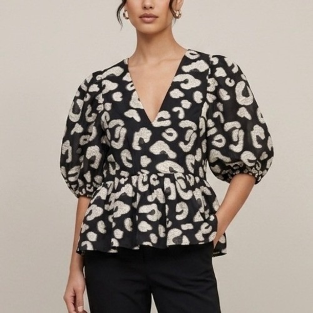 Hunter Bell Leighton Top Cotton Blend Black White Peplum Puff Sleeve V-Neck Sz 8